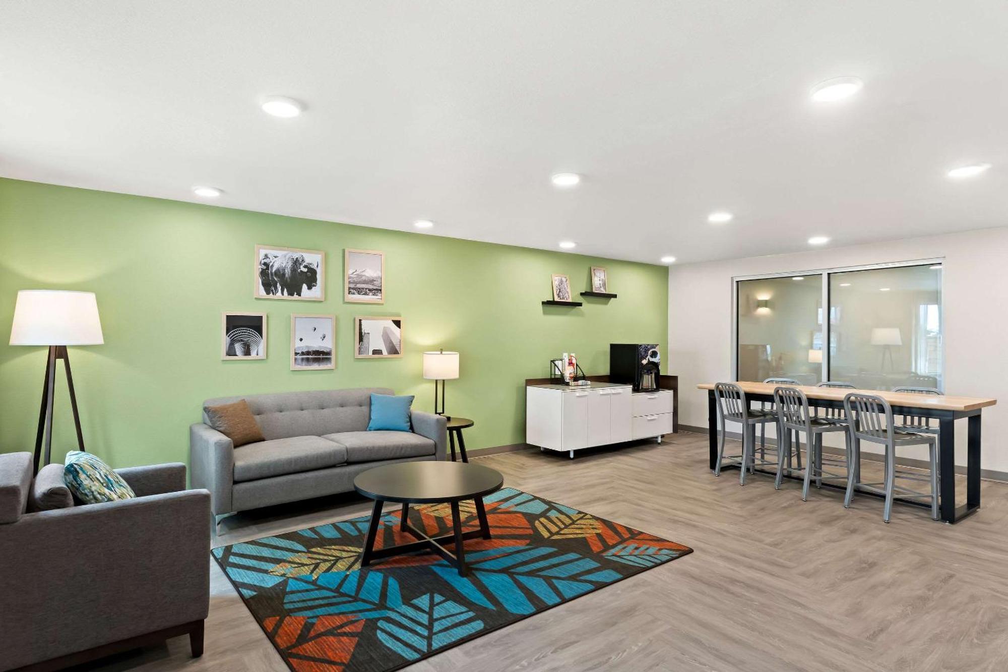 Hotel Woodspring Denver Commerce
